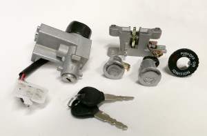 STACYJKA + ZESTAW ZAMKÓW KYMCO AGILITY CITY 50/125