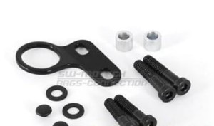 UCHWYT GNIAZDA 12V NA KIEROWNICE SW-MOTECH